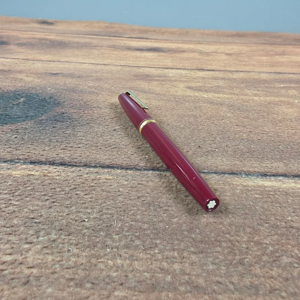 Montblanc Generation Fountain Pen Adult OS Burgundy Good 14K Gold Nib 585 Trim